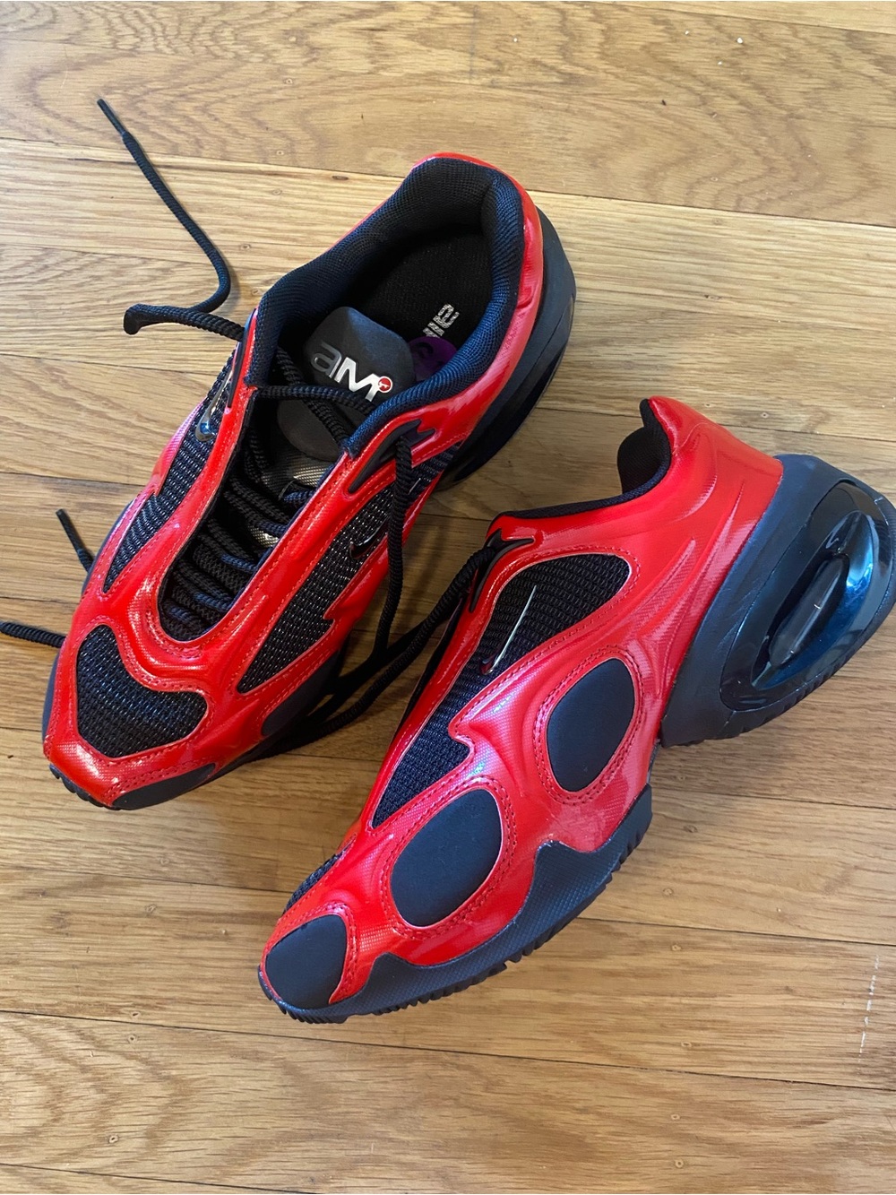 NEW Nike Air Max Muse Womens University Red Metallic Silver Black